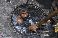 Хотят равноправия пусть вкалывают. 
Я бы многих сюда тоже окунул.