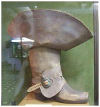 Поразительная и великолепная старинная обувь