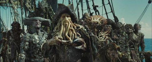 Поразительная и великолепная старинная обувь