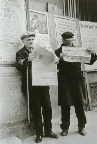 Ну как-нибудь так, а что? Как раз в 1947 году уже вовсю создавался Т-54 и Т-55 с прицелом на экспорт. Американцы дерут с ИС-а свой Патон, британцы, понимая свою отсталость Центурион и Чифтен. У французов была дикая бойня в колониях, как у голландцев, они лихорадочно заменяли свои бронетелеги на ARL-44 и проектировали далее своих монстров. США бряцали оружием везде, так что разработка бронетехники и её экспорт был крайне актуален, хотя обсуждалось это скорее в высоких кабинетах.