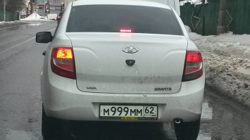 Вот еще экземпляр, где номер будет подороже машины.