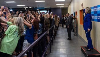 С Елизаветой фотка напомнила эту:)