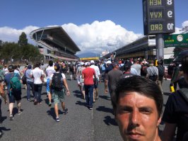 Я только сегодня прилетел с Барселоны. Гонка была просто классная.