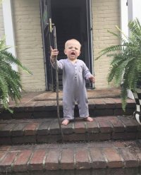 Маленький Гендальф классно получился :)
Шляпы не хватает