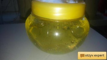 А во так стала выглядеть баночка из под геля для волос, прошедшая полный цикл в посудомойке :). Теперь в ней корм для рыбок храним.