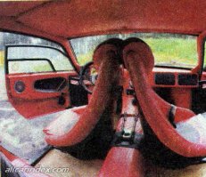 Кресла у нее еще поворачивались.