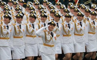 Одни ментята, а где военные, минусую за предвзятость.