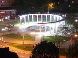 Ничего не хочу сказать о той или иной "правде", приведём официальную статистику небольшого подмосковного города Пушкино (был прифронтовым городом), в 1939 население 56.000, в 1959 население 30.500 (14 лет после войны!)..... в центре города есть памятник участникам ВОВ, погибшим, призванных из Пушкино.... там более 4.000 фамилий..... на каждой колонне, с двух сторон.....