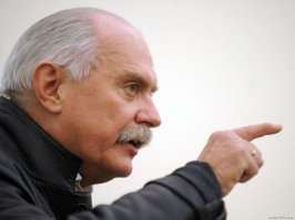 Я слева его вижу.