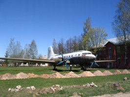 Беларусь. г. Бегомль.
Самолет-памятник  Ил-14Т, в память о партизанском аэродроме, который существовал в Бегомле в годы Великой Отечественной войны.