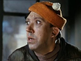 Им на пару курятники обчищать!:)
Пес такой на стреме - "Я дружинник!"