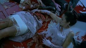 кажется эта девочка из грузового отсека в этом фильме обыгрывается..