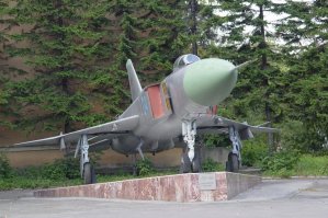 Авиапамятники: истории, которые рассказали нам самолёты на постаментах