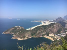 Зимой надо ходить на пляжи г. Рио-де-Жанейро