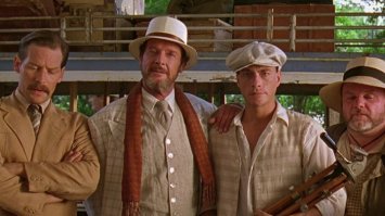 Жаль, хороший актёр.
Кроме бондианы навскидку вспомнил "В поисках приключений" и "В яблочко!"