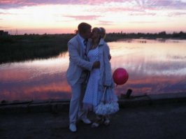 мой выпуск и первая жена в дальнейшем)))десять лет пролетели....ппц...старый хрыч...
