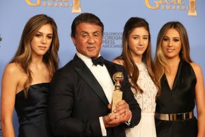 Как так - две? Три же...