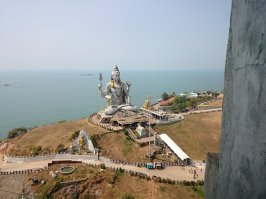 Эти гигантские скульптуры поражают воображение