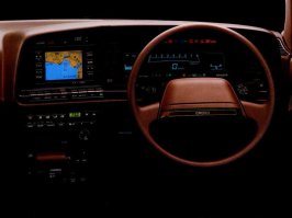 У меня была японка 1988 года. Тоже внушительно смотрелось рабочее место водителя. :)