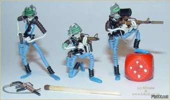 Уникальные украшения из старых электронных деталей