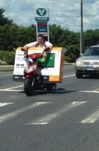 Это у мужика кризис,что он такие телевизоры покупает? Или прилично на бензине сэкономил.