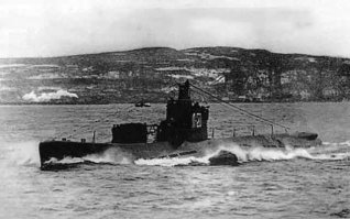 ни хрена связи между Л-20 СФ и Власьевым не понял...
Это Л-20, кстати, на Параде Победы в Кольском заливе 13 мая 45-го. И при чем тут герой поста?