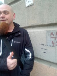 Питер, тут все стены чему то учат и чего то рассказывают