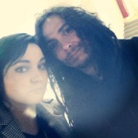 Мои любимчики навскидку из соцсетей подергала: Манки из Korn, ДжейД из Korn, Джаред Лето и режиссёр Джон Ву, Стив Харрис - основательно Iron Maiden. 
За артистами не охочусь - работаю с ними. Наверное, поэтому я тот редкий вид людей, которые любят свою работу