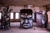 Недостроенное здание во Владивостоке, расположенное по адресу Ватутина, 27