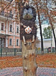 Награды:
    1976   Всесоюзный кинофестиваль во Фрунзе:  Лучший мультипликационный фильм 
    1976   Детский и молодёжный кинофестиваль в Тегеране:  Лучший анимационный фильм 
    2003   150 лучших анимационных фильмов всех времён Японии и мира, Токио:  Анимационный фильм   1 всех времён  (2-е место в этом рейтинге занял другой мультфильм Юрия Норштейна  Сказка сказок )

Как-то так;)