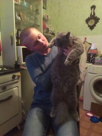 И моих двоих застранцев =) Кошка Муся и серый кот-переросток Банзай =)