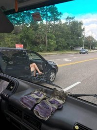 как долго я смотрел на эти перчатки....