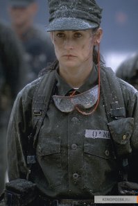 Деметрия Гайнс на самом деле. Так то еще круче псевдонима.