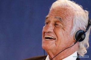 Печальные примеры того, как безнадежно стареют секс-символы прошлого