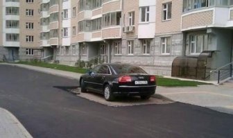 А этот россиянин, почему-то нет! Обидно!
