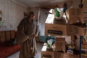 Скоро (или уже) по его дереву белки скакать начнут, если не завяжет