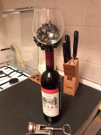 Когда в душе аристократ,а по факту алкоголик