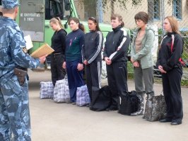 девочке здоровья! а животные себе судьбу определили.