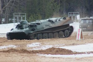 Можно сколь угодно показывать красивые картинки но  в армии работает моталыги и витязи, а на гражданке те же витязи и ГТТ.