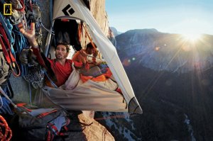 Так можно проснуться ночью, забыть где находишься и пойти покурить! Всё, привет семье!