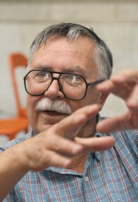 как и полагается ))) фотографий самого мастера практически нет ....