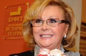 Наталья Селезнёва:
Алёша Птицин вырабатывает характер 1953.
Иван Васильевич... 1973.
Вне фильма 2015