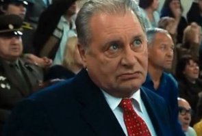 Самый лучший Портос кинематографа, пожалуй. А ещё он играл в "Легенде номер 17" - председателя Спорткомитета СССР.