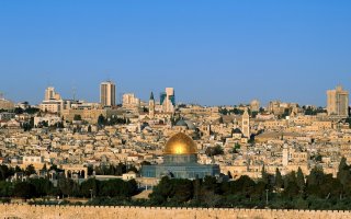 Вот что мне выдало по поиску Иерусалим Израиль. Это первая фотка.