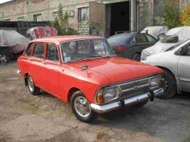 Вот такой ИЖ-комби недавно видел. 
Постарался кто-то, восстановил.