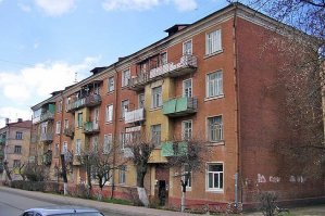 Советская улица в Серпухове. На последнем фото здание администрации