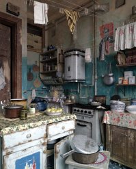 многие постановочные фотки, а это вообще 3d графика, довольно известная.