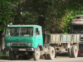 а теперь представьте этих красоток на фоне вот этого