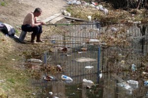 Сапог на кильку не клюёт.