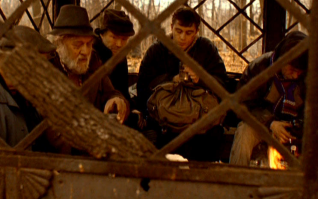 У нас это давно практикуется мини бар на свежем воздухе см. кадры из фильма "Брат".